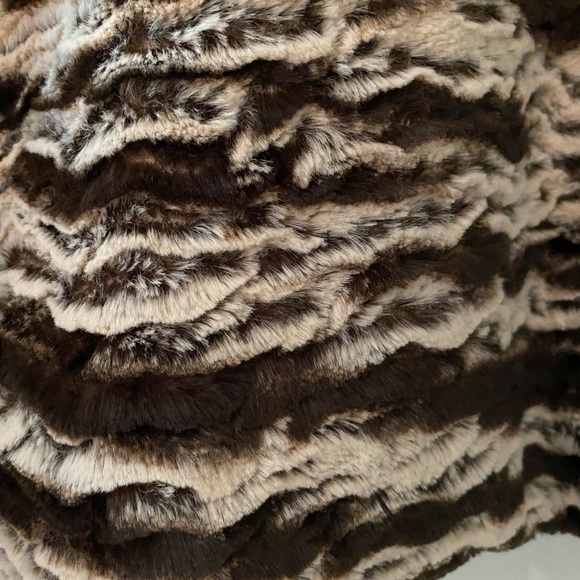 Pre-owned Adrienne Landau Faux Fur Brown Coat/Jacket, size M - Picture 12 of 15